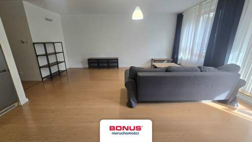 Atrakcyjny apartament przy parku Kasprowicza.