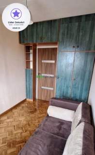 Cztery pokoje z osobną kuchnią, parking, metro