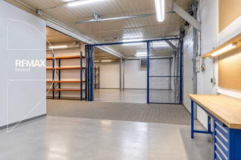 Obiekt magazynowo-usługowo-biurowy 723 m2 Bielsko