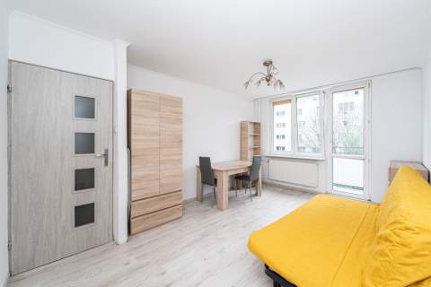 Funkcjonalne 2 pokoje z balkonem na Muranowie
