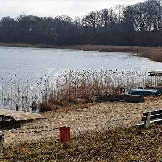 Działka- 3644 m2 nad jeziorem z warunkami zabudowy