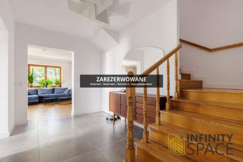 Dom 230m 6 pokoi działka 369m garaż A/C