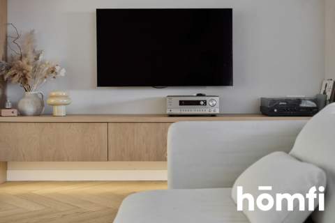 Unikalna parterowa stodoła Japandi Smart Home