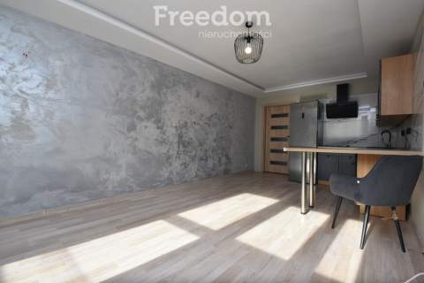 3 pokoje, 47 m2, blok, balkon, Namysłów