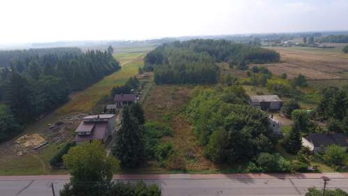 Piękna działka w pobliżu jeziora