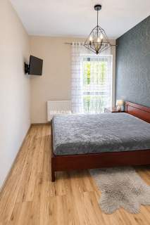 3-pok z balkonem garaż, Obozowa