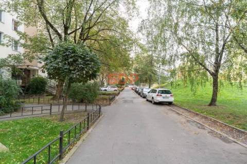 3 pokoje ostatnie piętro dwustronne przy Koneserze