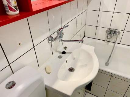 Przestronna kawalerka z balkonem blisko Rzgowskiej