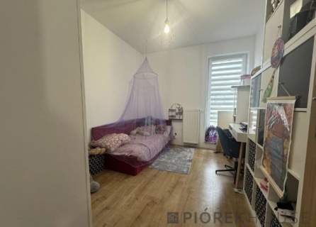 4-pokojowe mieszkanie w Markach