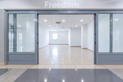 Lokal z witryną Galeria Handlowa blisko PKP