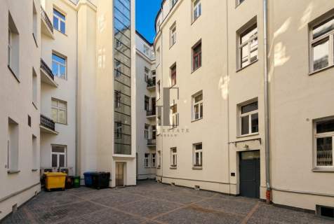 Piękna Kamienica Plac Trzech Krzyży Winda