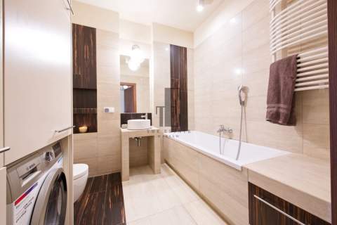 APARTAMENT Z DWOMA OGRODAMI 122 M MIASTECZKO