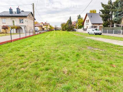 Przestronna, uzbrojona działka 28 ar z potencjałem budowlanym...
