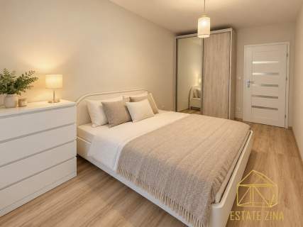 2 pokoje 44 m Loggia 10 m Bagry