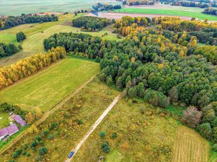 3263 m WZ Blisko jeziora Dąbrowa Wielka