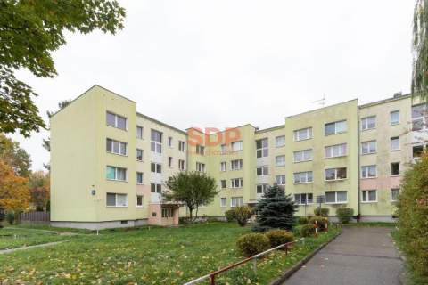 M2 Chrzanów . Stan deweloperski . KW . Parking . 3 pok kuch ....
