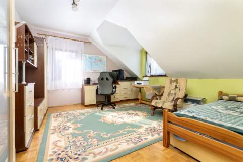 Gotowy do zamieszkania dom z dużą działką