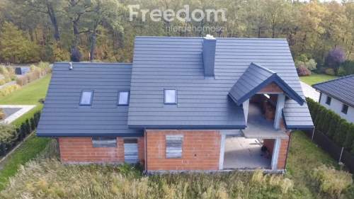 Dom przy lesie Działka 2210 m Ruchenna