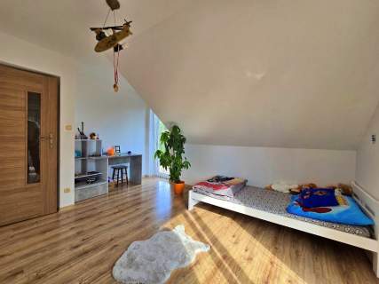 Przestronny, funkcjonalny dom 141 m w Wielogłowach