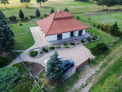 dom parterowy w lesie, działka 22ar Niepołomice