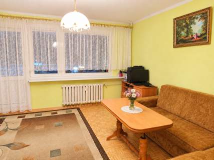3 pokoje z balkonem i dużą oddzielną kuchnią