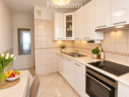 3-pokojowe mieszkanie 67,70 m w centrum Ciechanowa z dwoma balkonami
