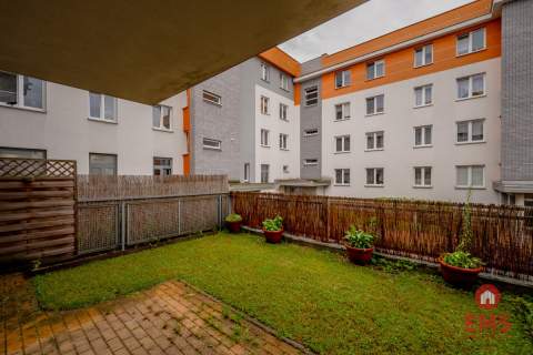 Mieszkanie na parterze z ogródkiem.