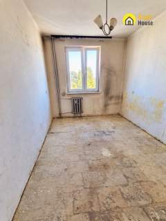 3 pokoje w Centrum Kielc Do remontu Dwie windy