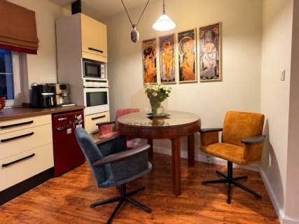 STYLOWE MIESZKANIE Z KOMINKIE 48,70 m 2 POKOJE UL. KOŻUCHOWSKA