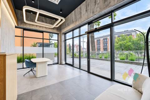 67 m2, centrum, parking, witryna, wysoki standard