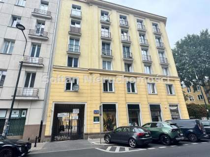 Wilcza CICHE 51m, winda, kamienica, po remoncie