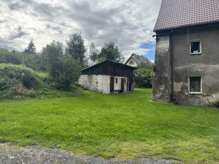2 pokoje, parter, 57 m piwnica i 2 komórki