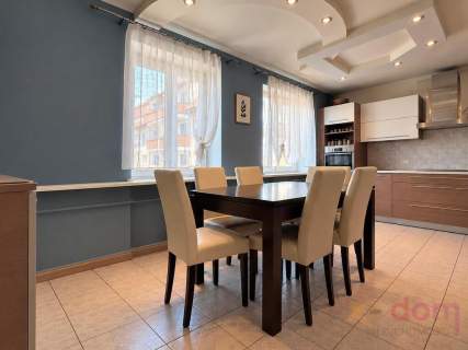 Dwupoziomowe 93 m 2 balkony Parking Centrum
