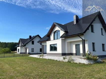 Nowy dom przy lesie