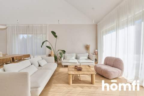 Unikalna parterowa stodoła Japandi Smart Home