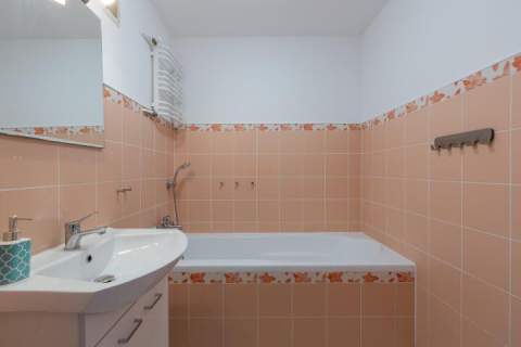ulica Szybowcowa 2pokoje w rozkładzie 49m 2350zł