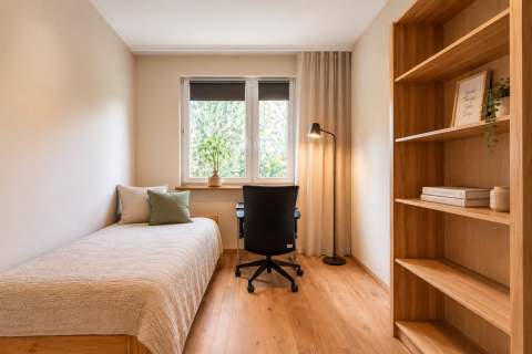 3 POKOJE 58,8 m I PIĘTRO BALKON OS. KMITY