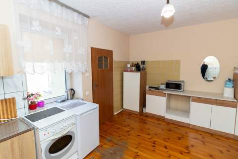 Dom parterowy 42m2, działka 800m2 Gliniany