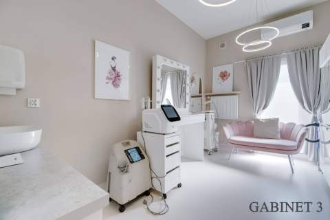 7 gabinetów Gotowy Lokal Usługowy 136 m 