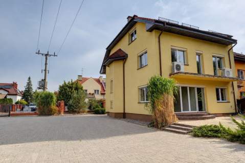 Budynek 274m na sprzedaż - Warszawa Bielany