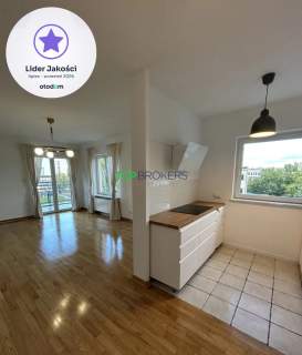 Komfortowe trzy pokoje, balkon, garaż