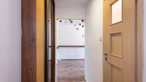 2 pokoje, 41,4 m , Muranów, ul. Niska, balkon, narożne