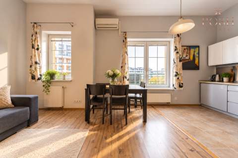 50m2 winda klima monitoring Komuny Paryskiej