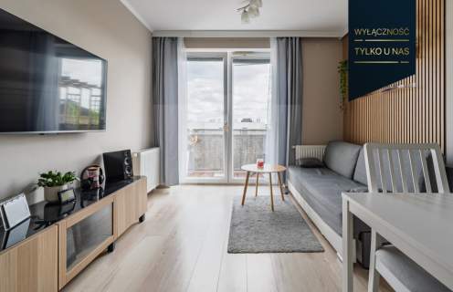 3 pokoje, balkon i 100 m wspólnego tarasu