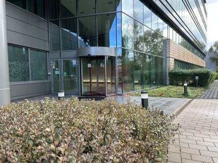Nieruchomość komercyjna do wynajęcia, 562 m2, Warszawa