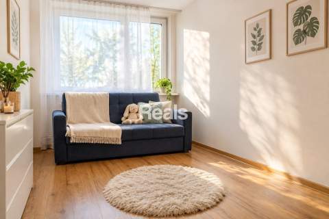 2 oodzielne pokoje plus kuchnia. Balkon