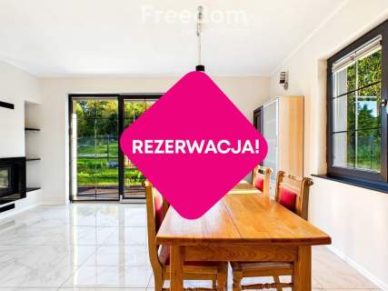 Dom z garażem i tarasem w Nowej Wsi