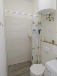 Niecała 3, Centrum, jasna kawalerka pet friendly