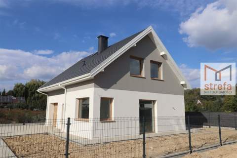 Dom Nr 4 Wolnostojący z garażem w bryle 