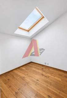 92m2, miejsce postojowe , balkon i piwnica